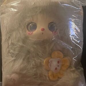 Cute Furry Plush liila 600 with Yellow Accents